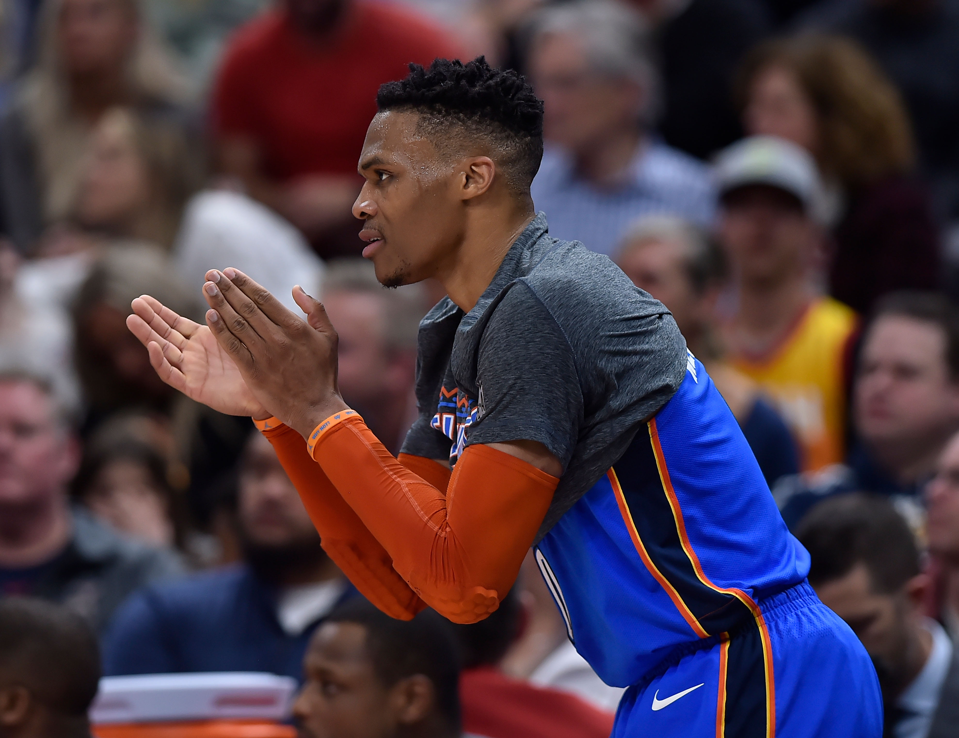 未来赛季中 未来赛季中