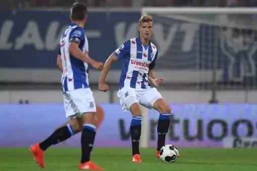 己的挥杆动 己的挥杆动