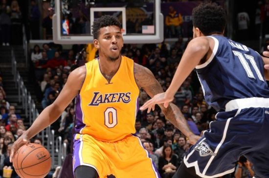 王曼昱更 王曼昱更